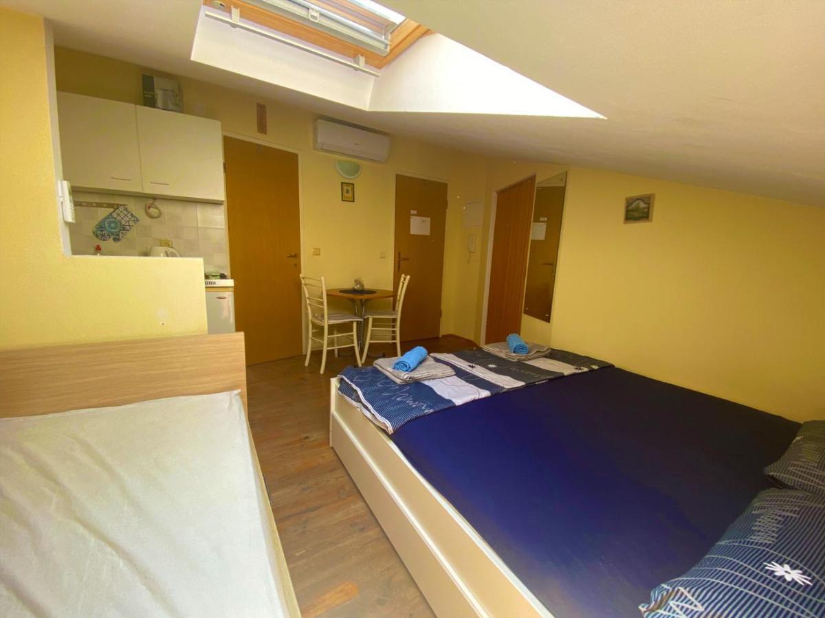 Sailor Apartments 파그 외부 사진