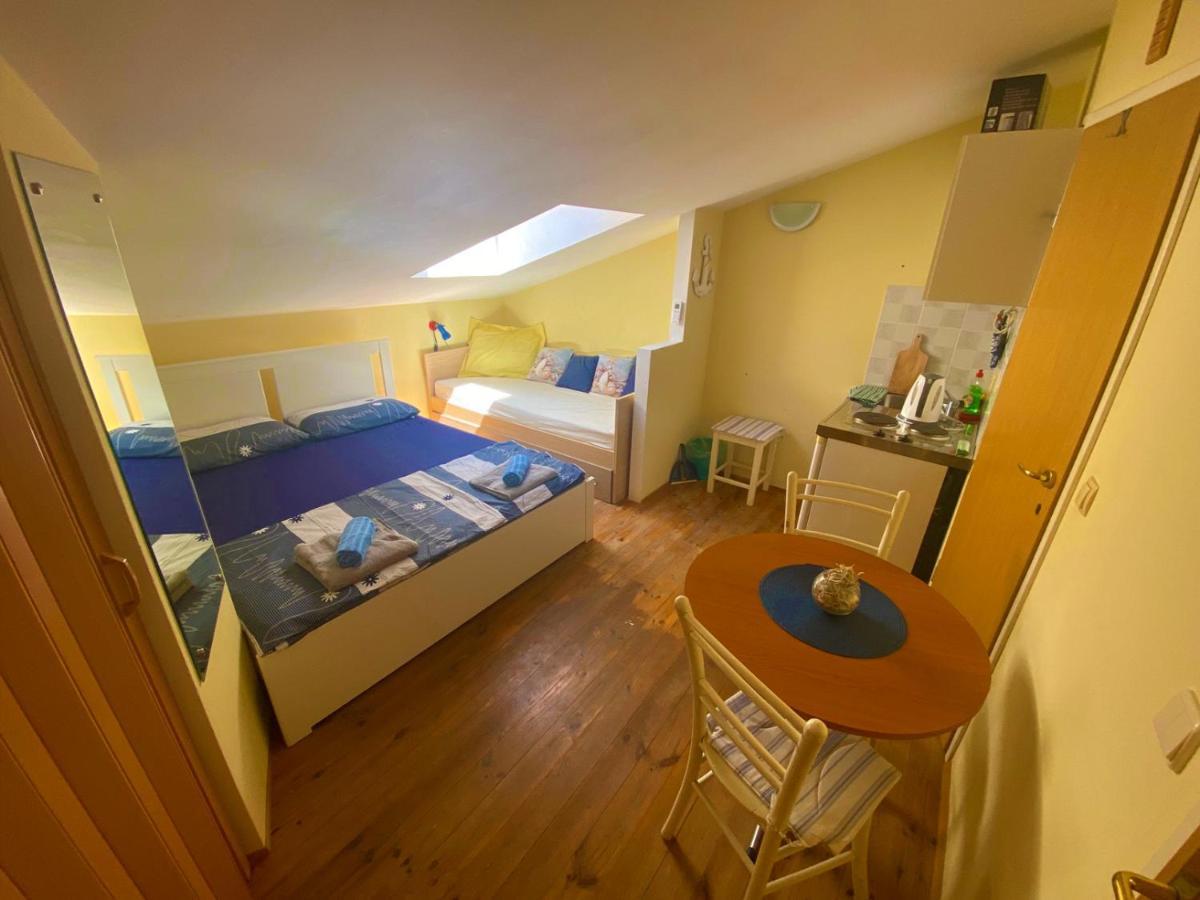 Sailor Apartments 파그 외부 사진
