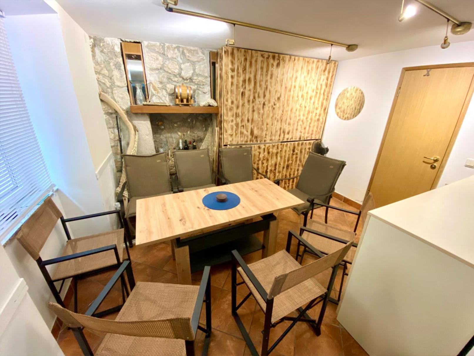 Sailor Apartments 파그 외부 사진